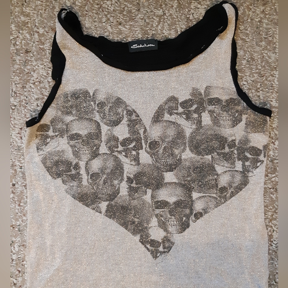 Skull Tank - Picture 11 of 13